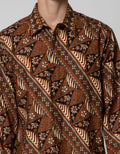 Arjuna Weda Batik Parang Kemeja Batik Pria