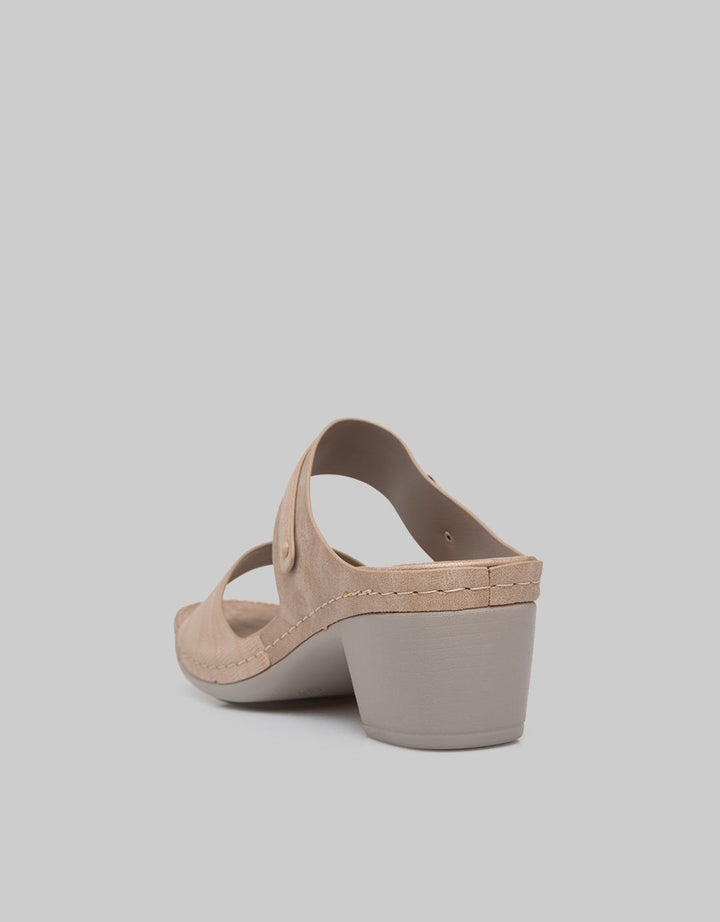 St. Yves Slipper Sandals Doubt