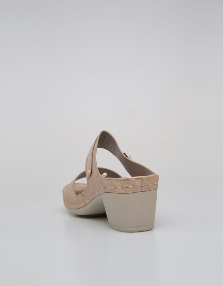 St. Yves Slipper Sandals Doubt