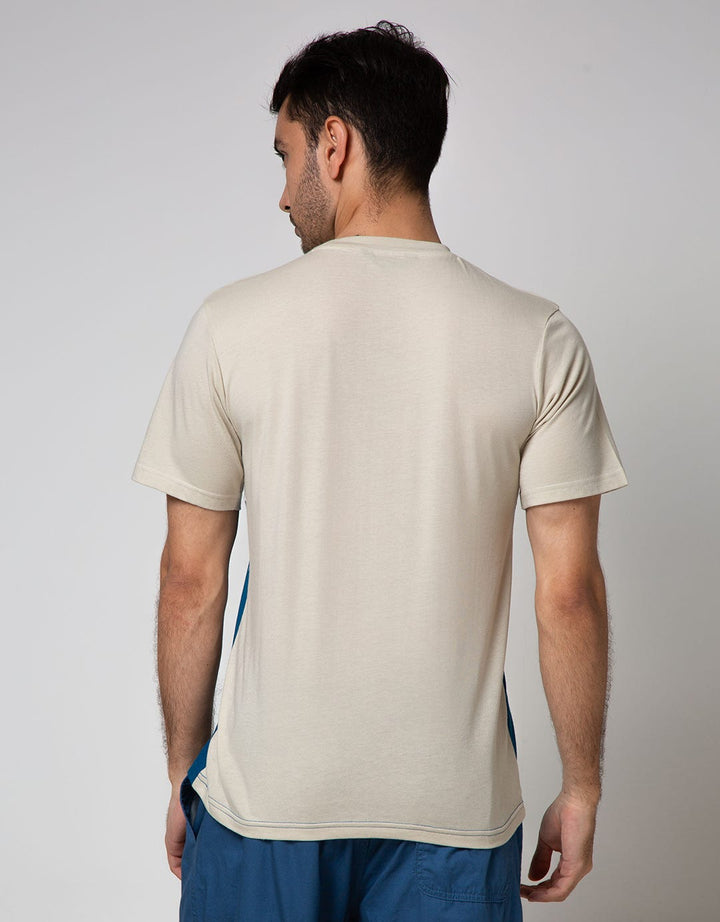 Details Short Sleeve T-Shirt Round Neck Cut & Sewn