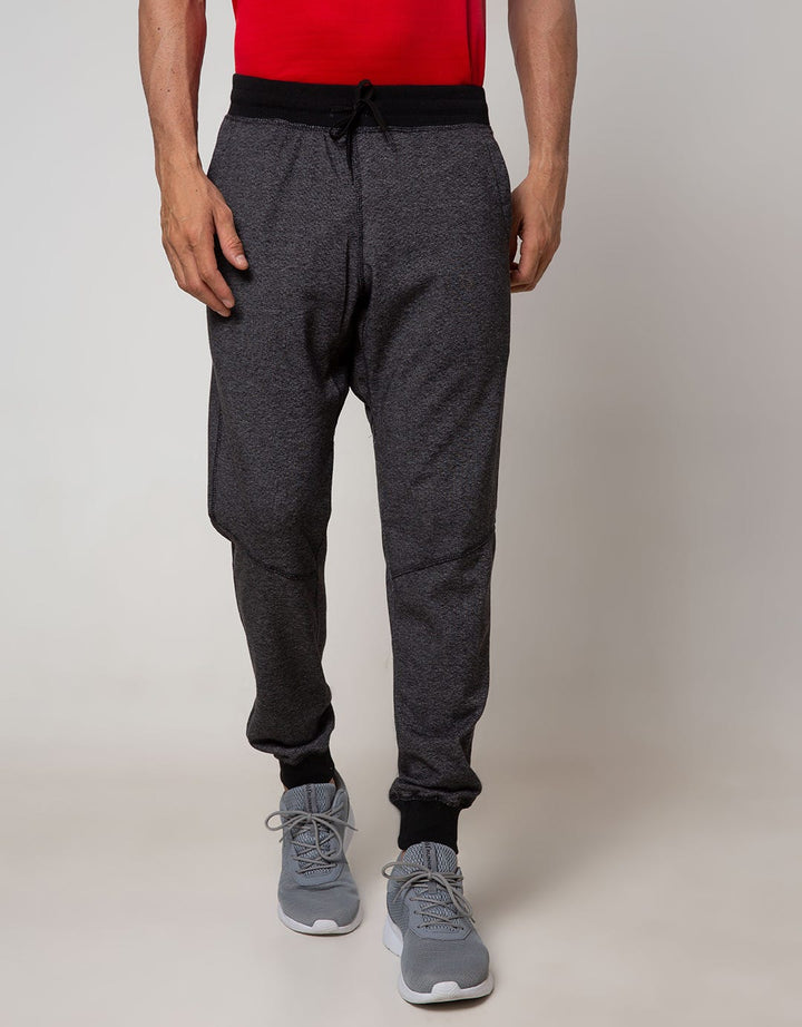 Cole Jogger Knit Siro Stitching Details