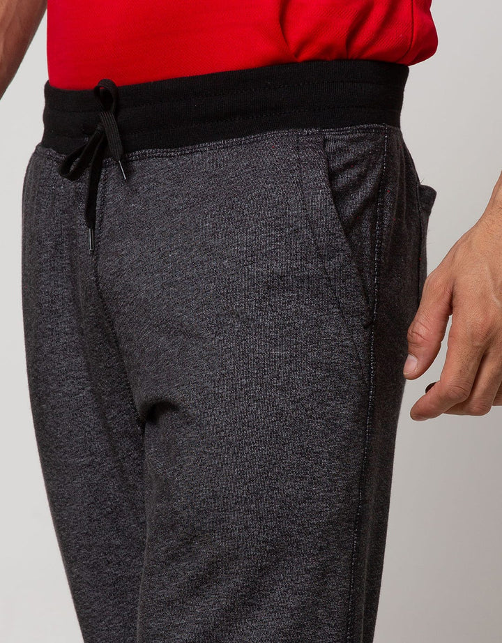 Cole Jogger Knit Siro Stitching Details