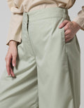 Chassia  Syakira Long Pants