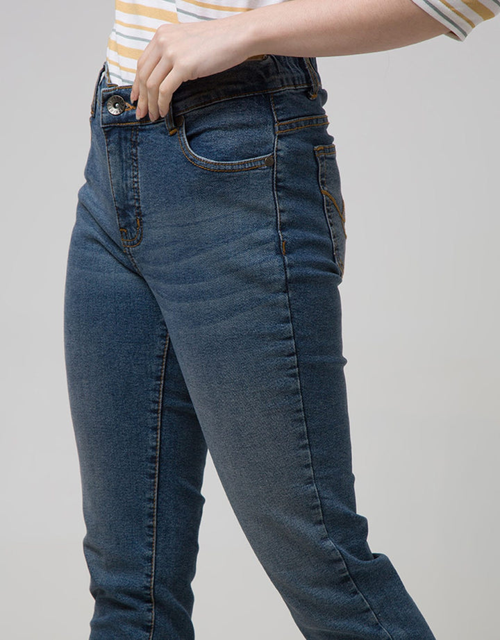 Expand Jolin Jeans