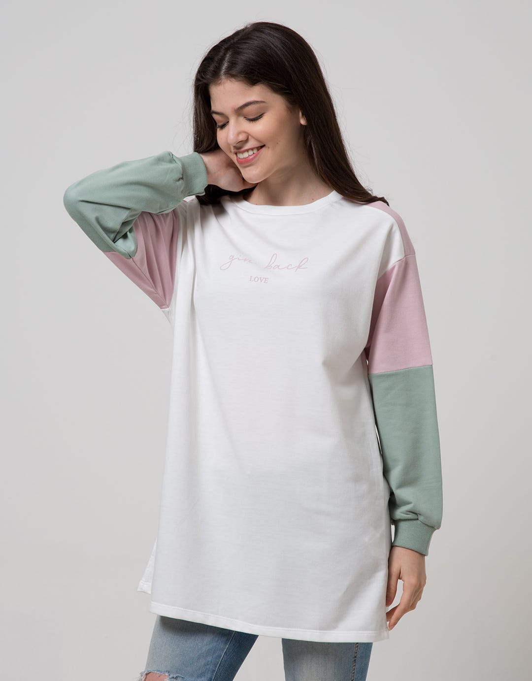 Nevada Sweatshirt Kriwil Give Back Love