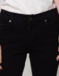 Expand Jeans