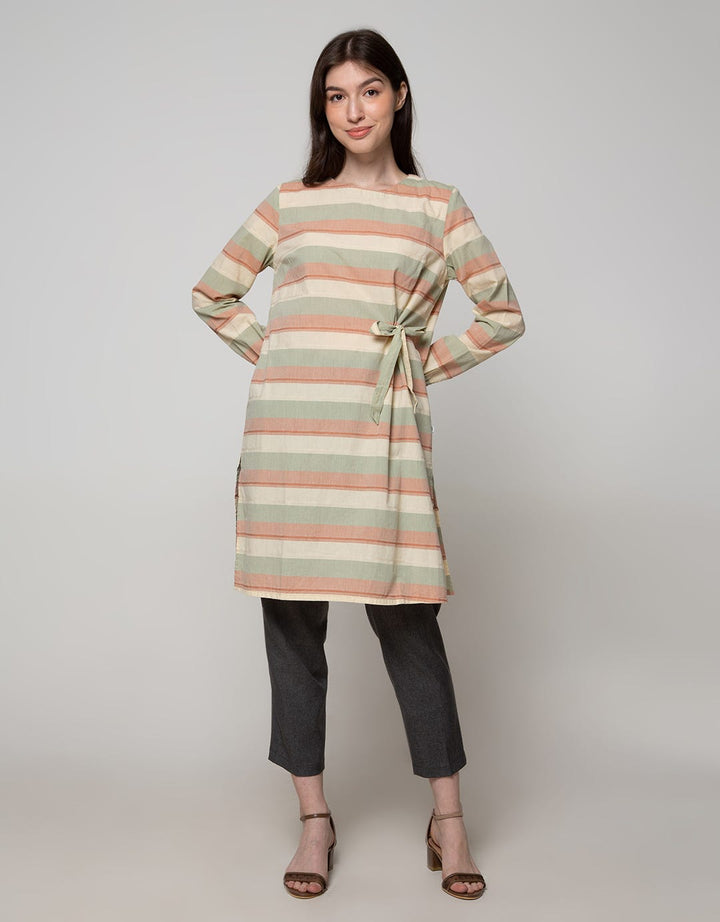 Expand Blouse