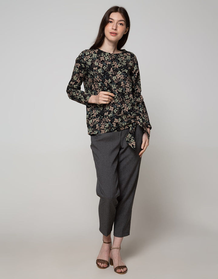 Expand Blouse