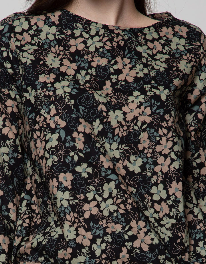Expand Blouse