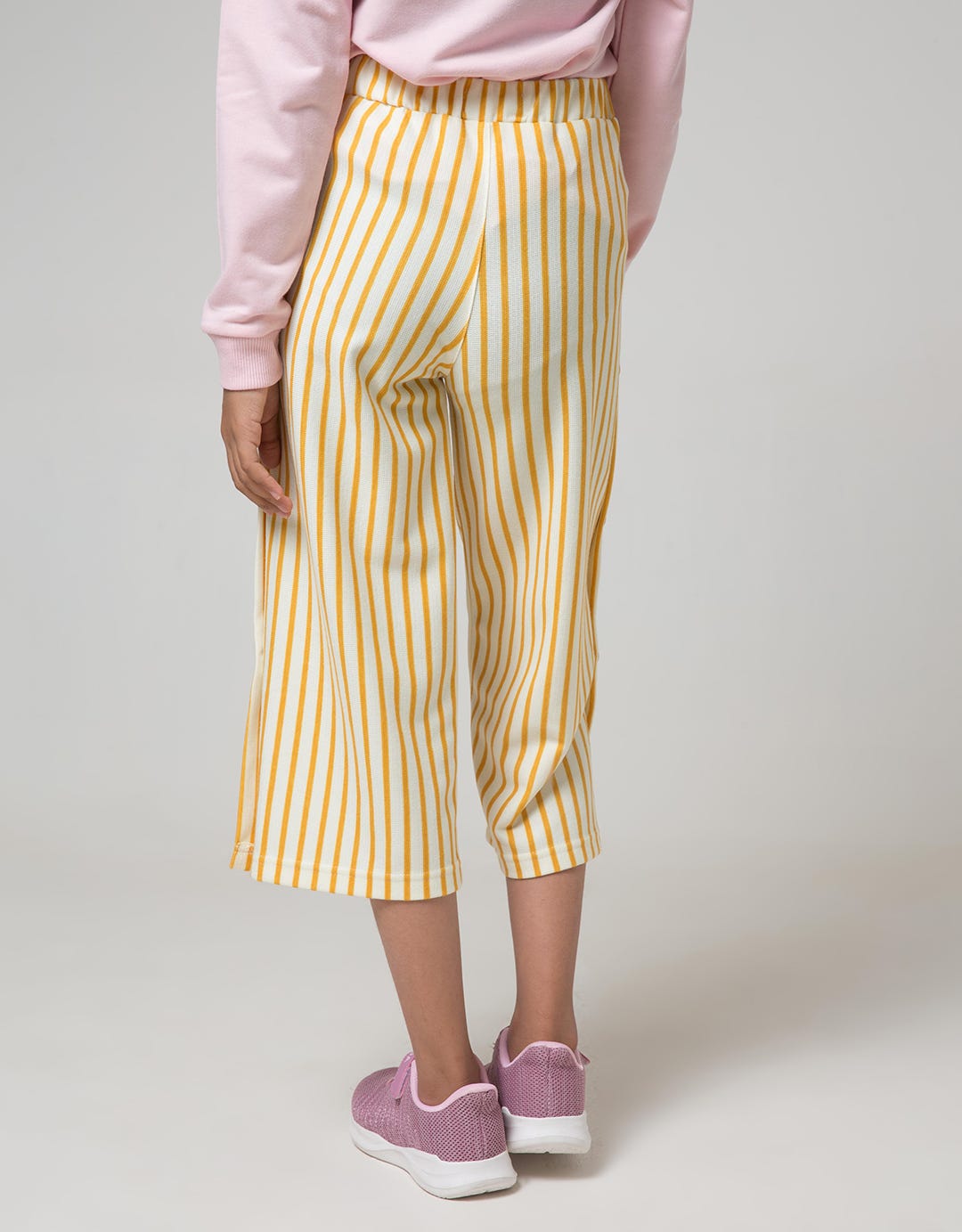Aero Kids Capri Pants Leggings Knit Stripes
