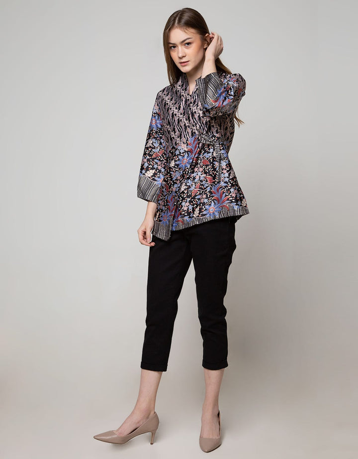 Arjuna Weda Blouse B