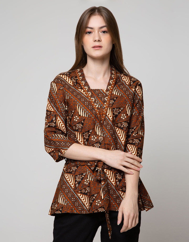 Arjuna Weda Blouse B