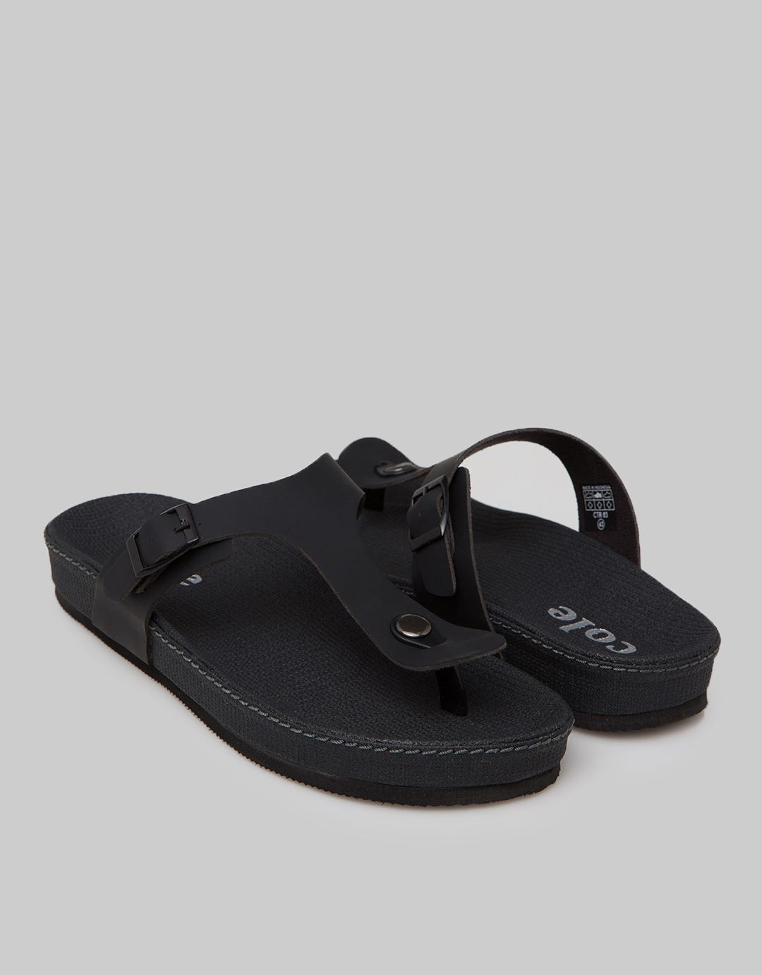 Cole Flip Flops Buckle