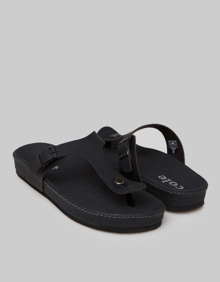 Cole Flip Flops Buckle