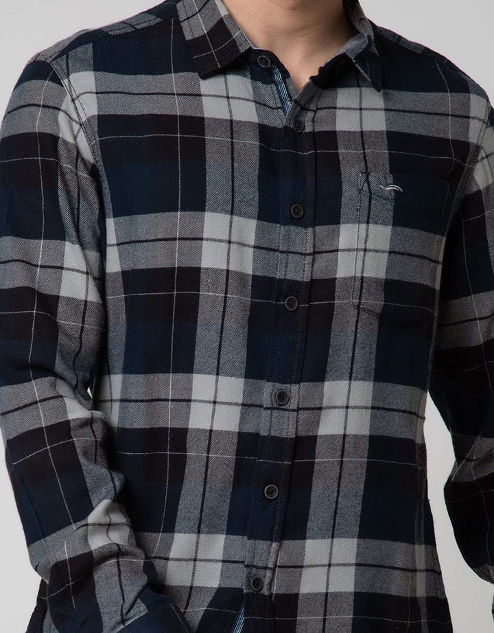 Cardinal Jeans Long Sleeve Kemeja