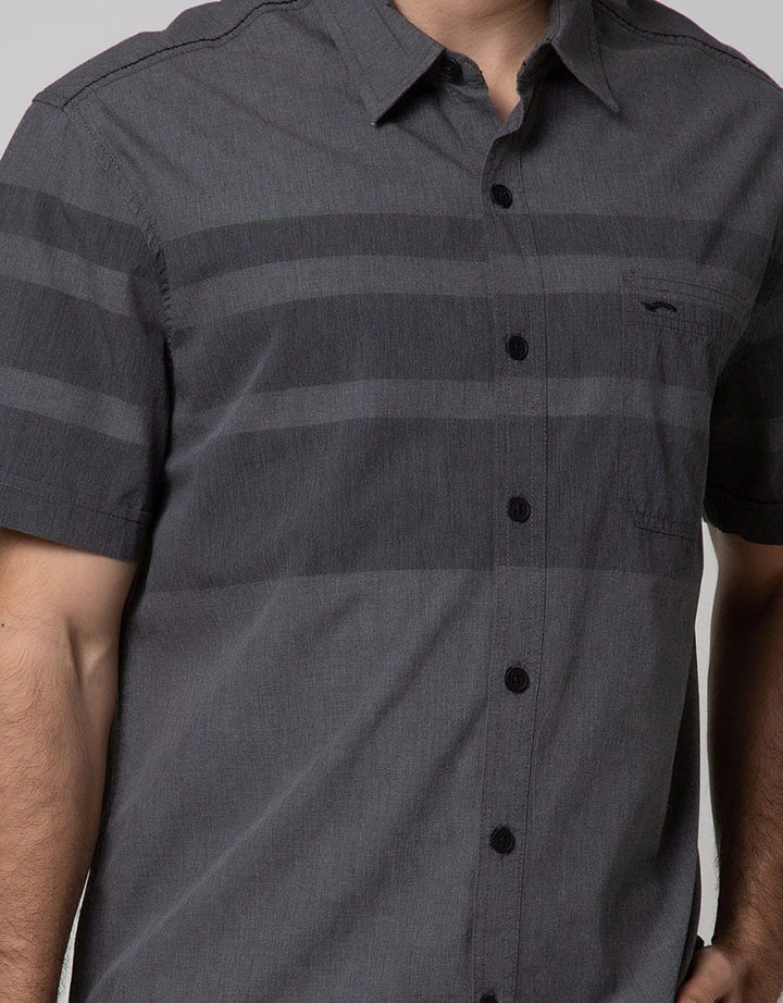 Cardinal Jeans Short Sleeve Kemeja