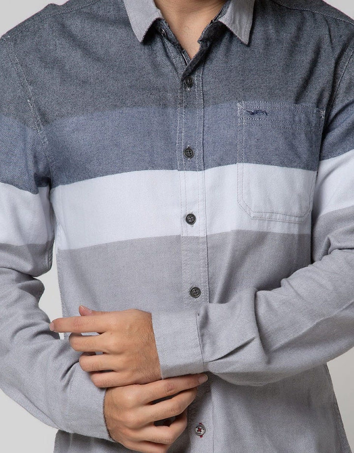 Cardinal Jeans Long Sleeve Kemeja