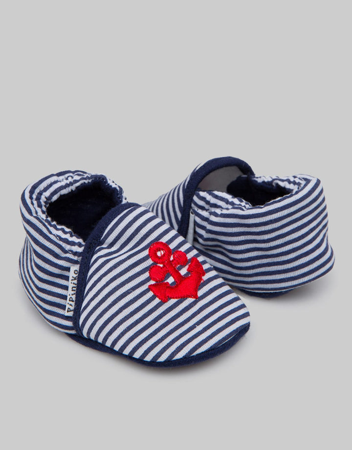 Pipiniko Slip On Salur
