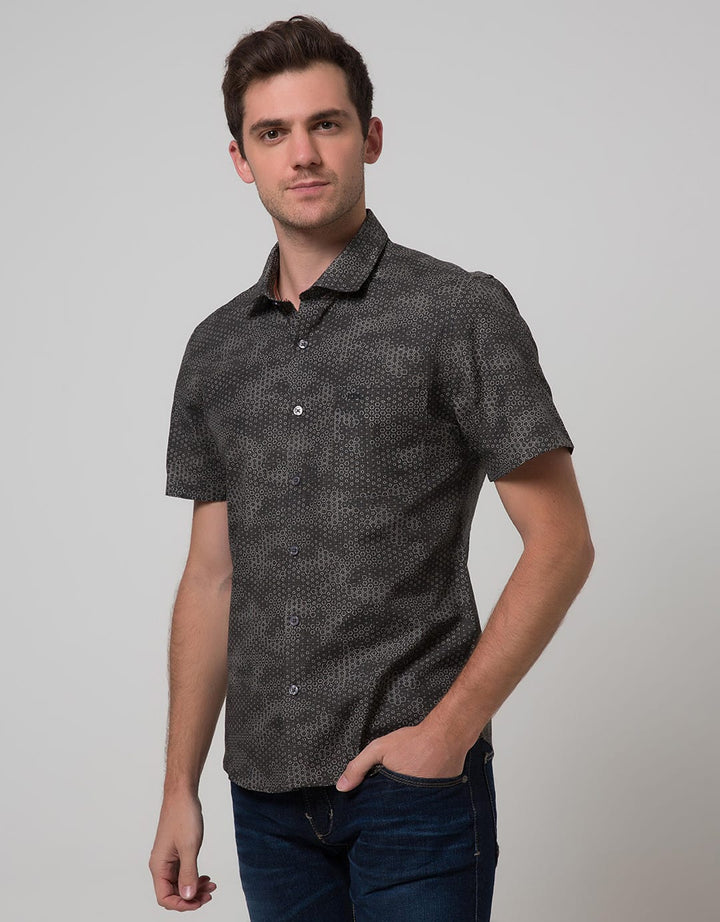 Cardinal Formal Kemeja Short Sleeve Men Formal