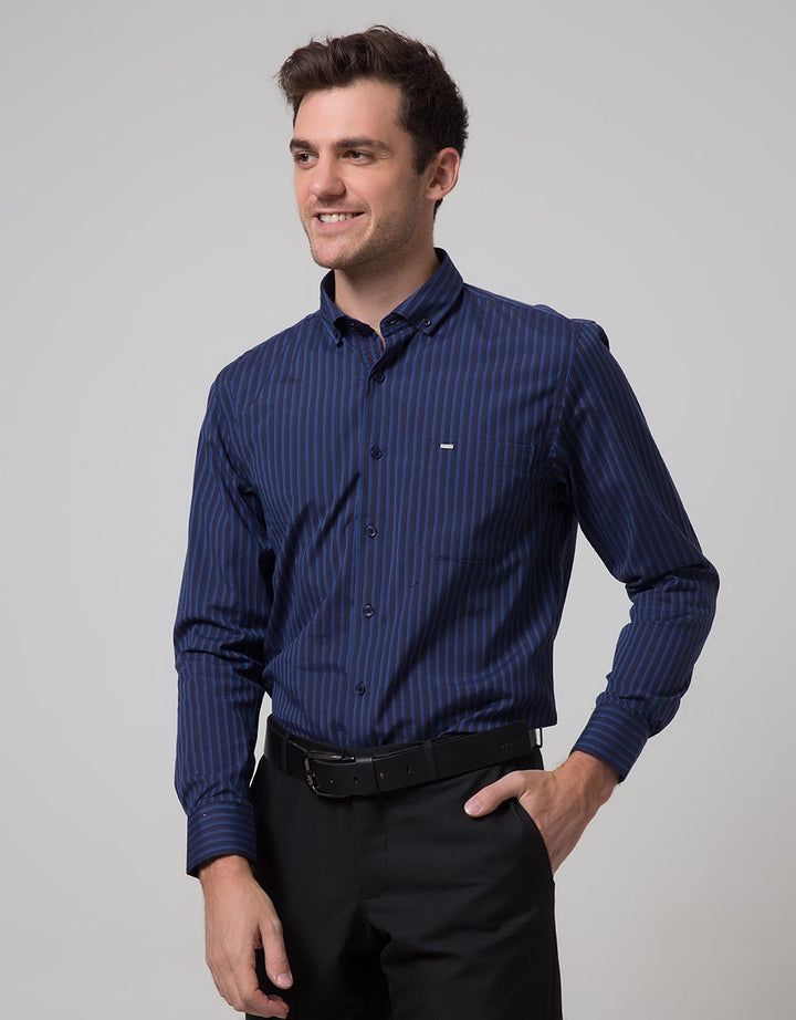 Cardinal Formal Long Sleeve Kemeja Formal Slim Fit