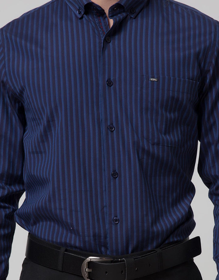 Cardinal Formal Long Sleeve Kemeja Formal Slim Fit