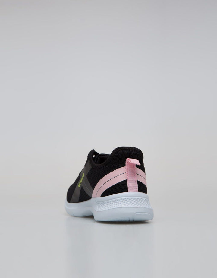 SNEAKERS WOMEN