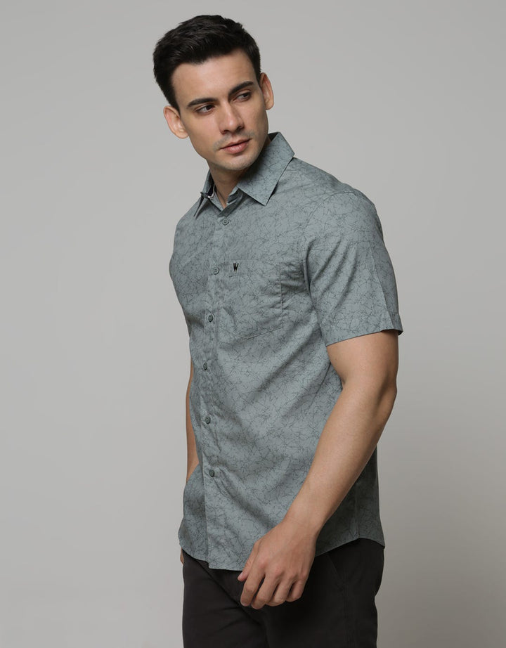 Walrus Shirt Lengan Pendek