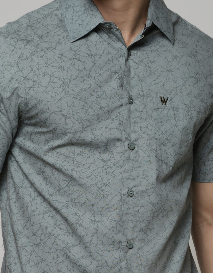 Walrus Shirt Lengan Pendek
