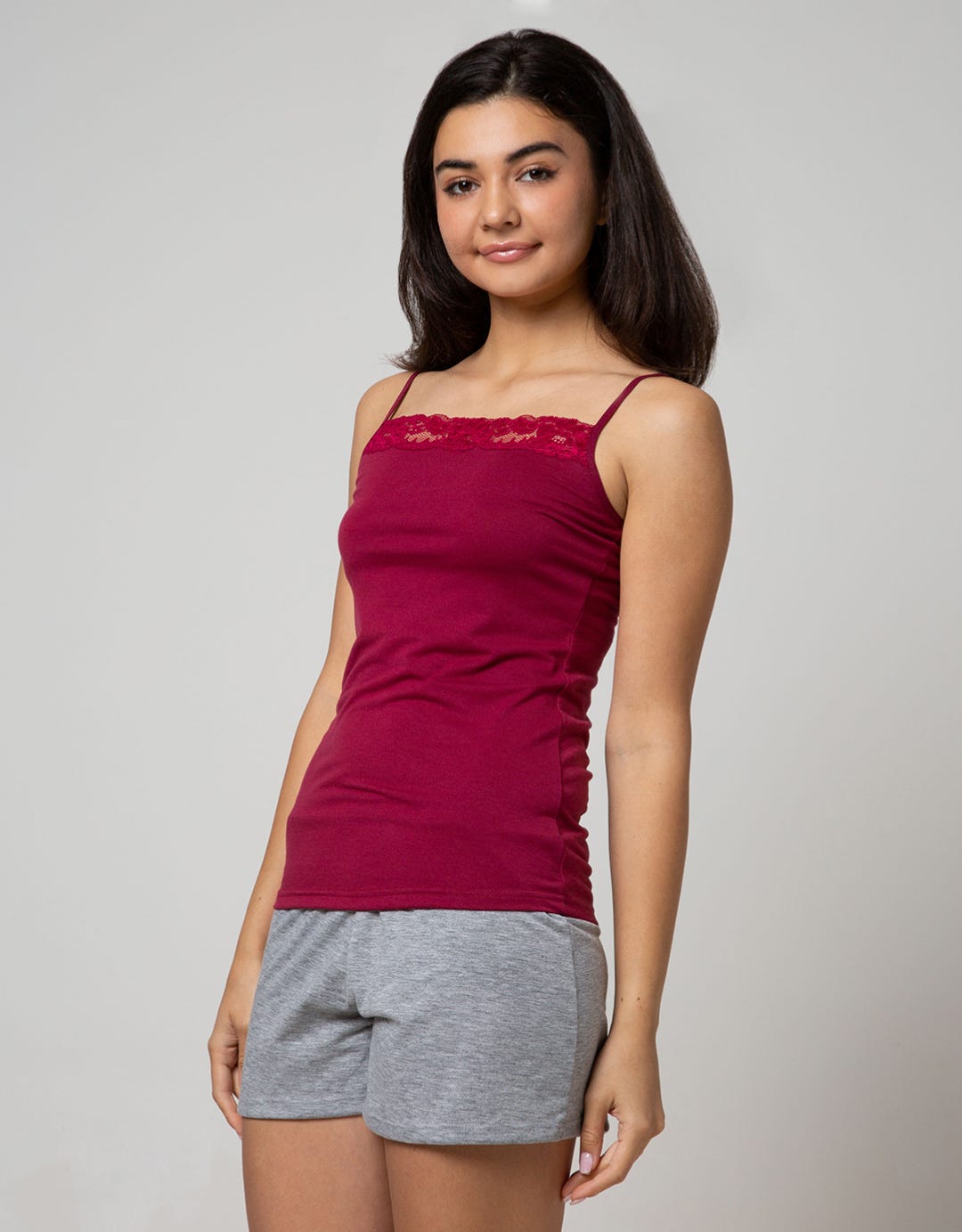 St. Yves Camisole Lace Straight Neck Clong