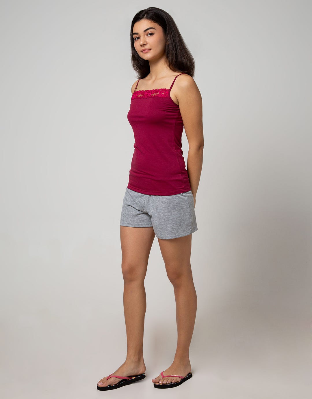 St. Yves Camisole Lace Straight Neck Clong