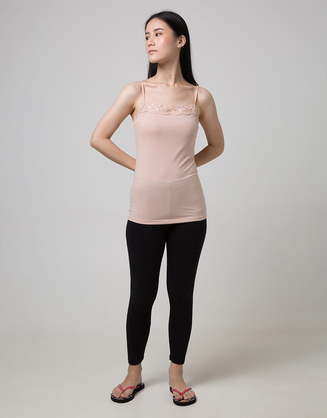 St. Yves Camisole Lace Straight Neck Clong