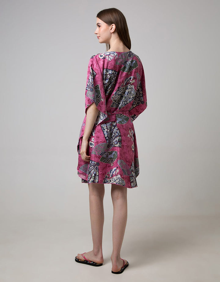 Cynthia Oriental Beauty Mini Batwing