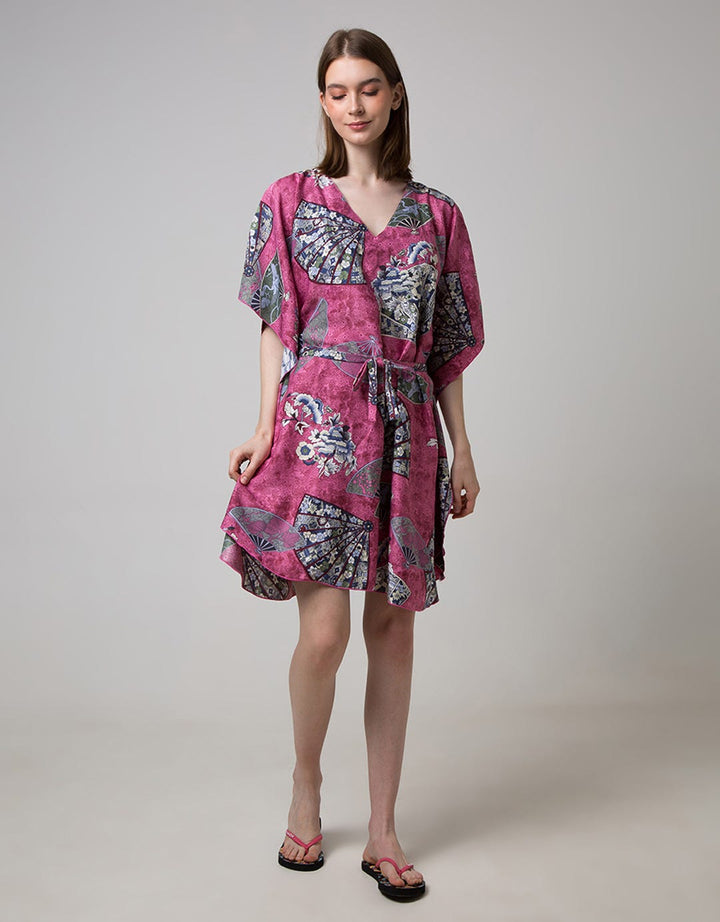 Cynthia Oriental Beauty Mini Batwing