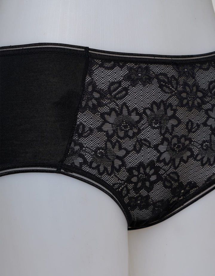 Cynthia Panty Mini Lace Flower Rubber Flash