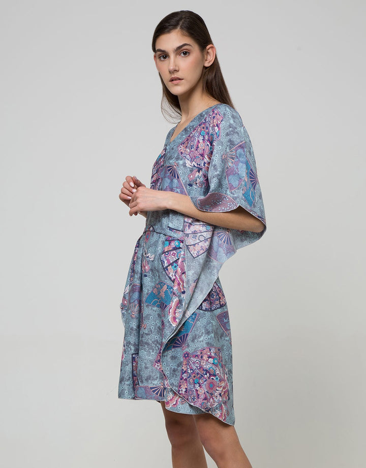 Cynthia Oriental Beauty Mini Batwing