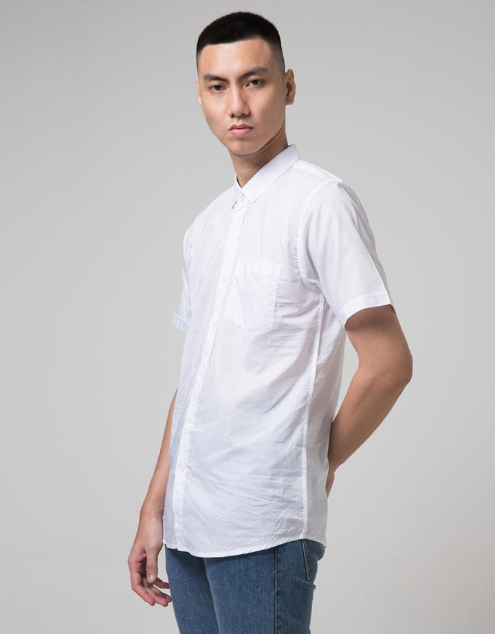 Redcliff Kemeja Pria Lengan Pendek