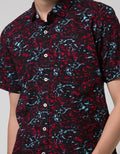 Red Cliff Men's Short Sleeve Motif Shirt