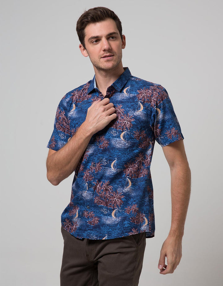Red Cliff Men's Short Sleeve Shirt