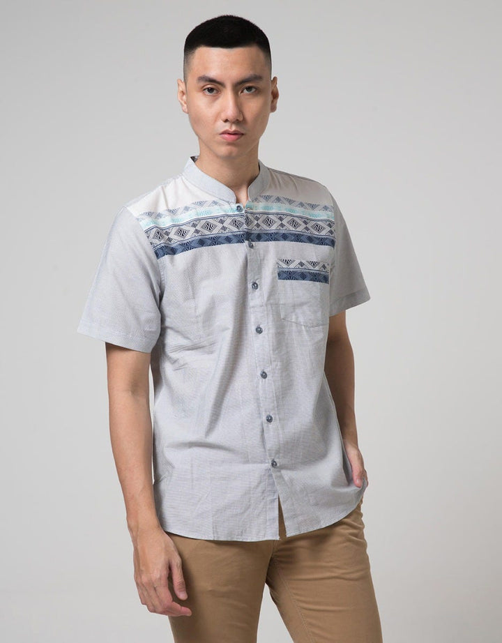 Red Cliff Kemeja Koko Pria Lengan Pendek Motif
