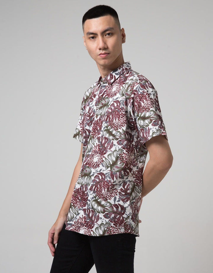 Red Cliff Kemeja Pria Full Print Lengan Pendek