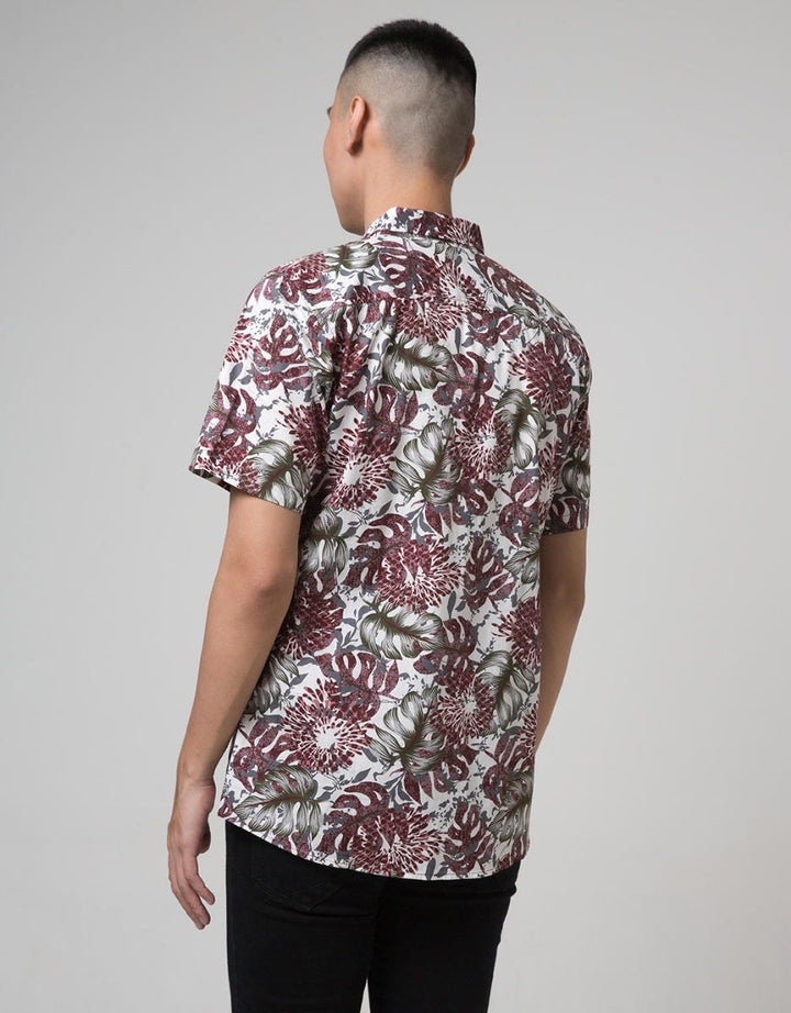 Red Cliff Kemeja Pria Full Print Lengan Pendek