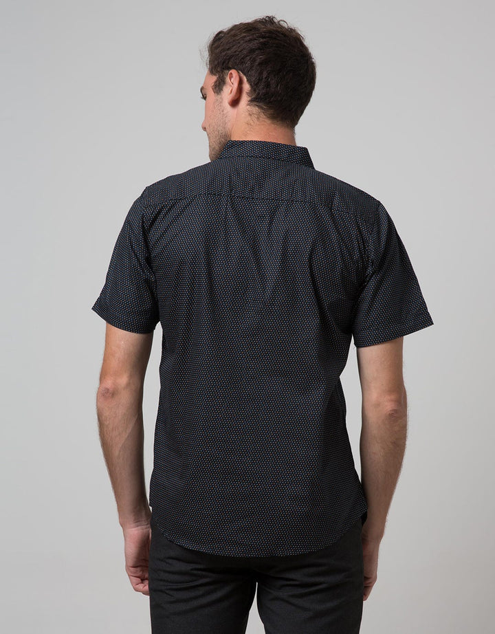 Red Cliff Men's Short Sleeve Shirt