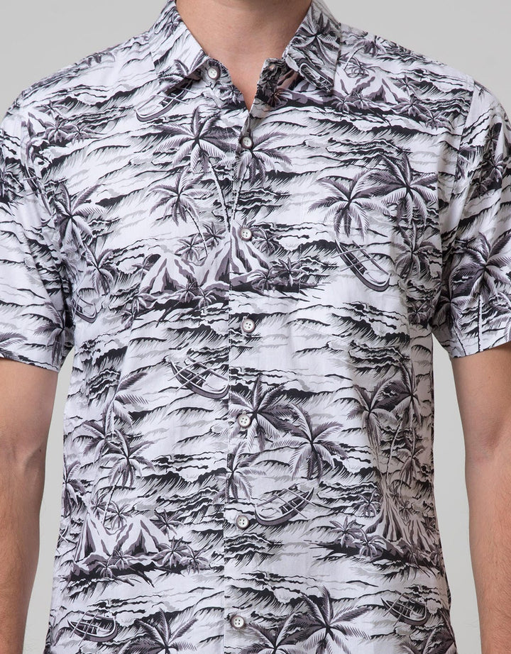 Red Cliff Men's Short Sleeve Shirt