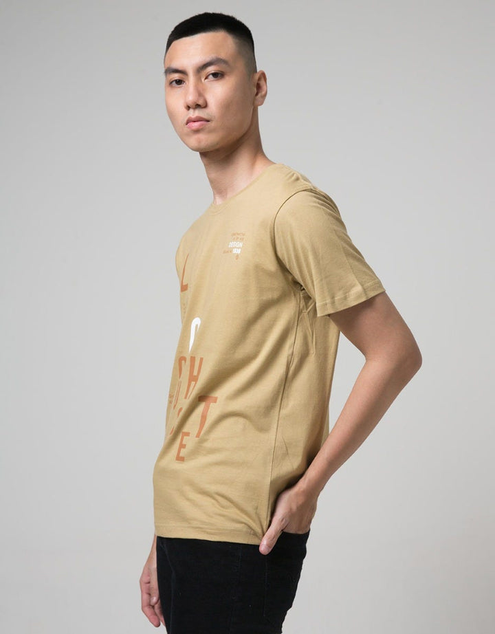 Red Cliff Kasual Kaos Oblong Lengan Pendek