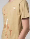 Red Cliff Kasual Kaos Oblong Lengan Pendek