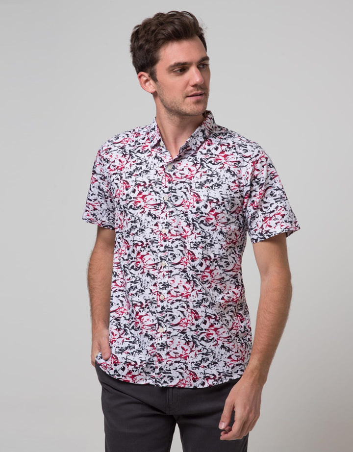 Red Cliff Men's Short Sleeve Shirt