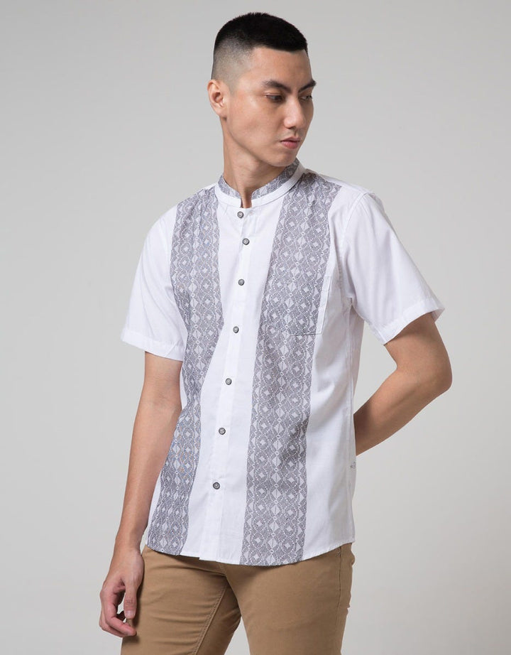 Red Cliff Motif Kemeja Koko Pria Lengan Pendek