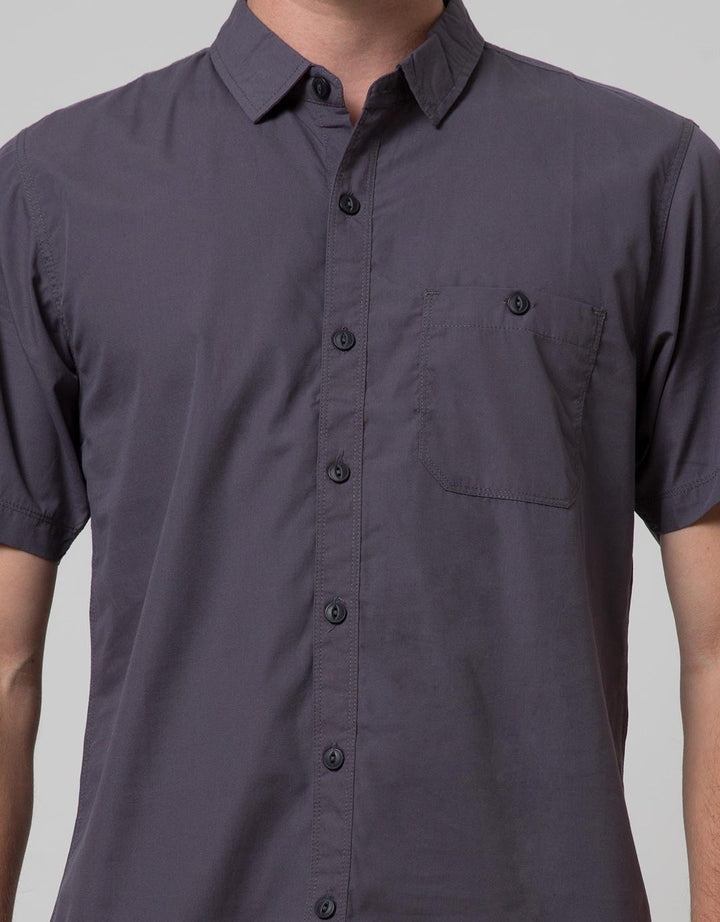 Red Cliff Men's Short Sleeve Shirt