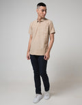 Red Cliff  Single Chest Pocket Kemeja Pria Lengan Pendek