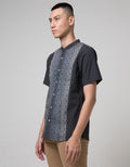 Red Cliff Small Square Kemeja Koko Pria Lengan Pendek